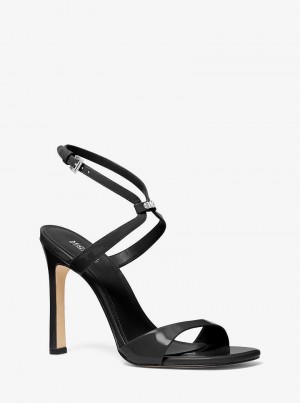 Michael Kors Amara Patent Leather Czarne | SN-MK27590