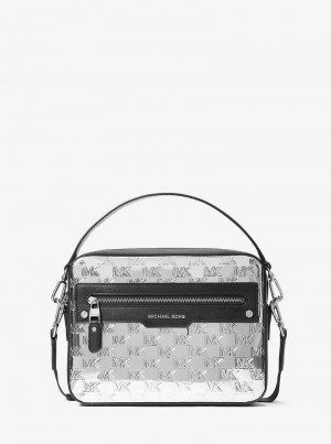 Michael Kors Hudson Logo Embossed Metallic Srebrne | SN-MK28114