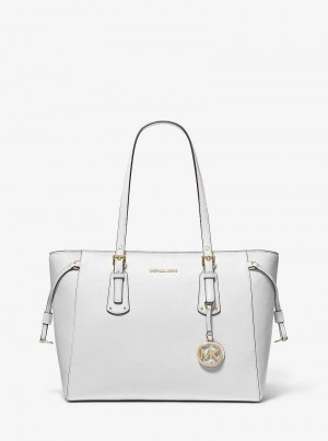 Michael Kors Voyager Medium Crossgrain Leather Białe | SN-MK26885